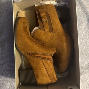 Croft & Barrow Brown Heeled Boots